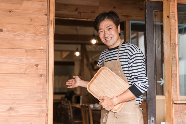 飲食業から転職を考える理由と現状の課題とは